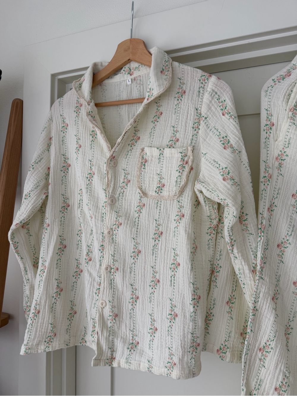 Heirloom Bloom Pyjama Set (L) - Picture 2 of 4